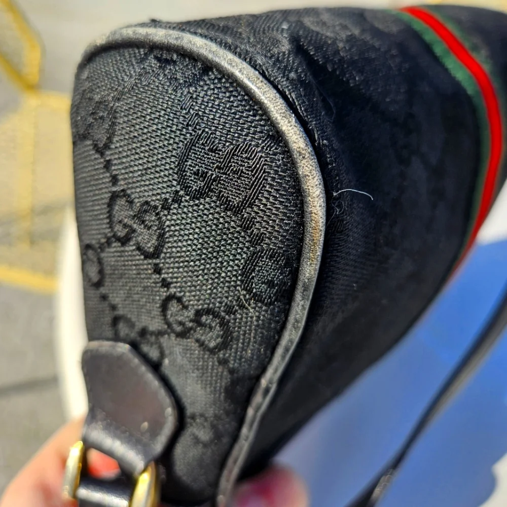 Gucci Vintage Accessory Collection Black GG Monogram Sherry Stripe Crossbody Bag - Picture 6 of 15